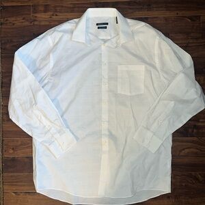 Van Heusen button down⭐️